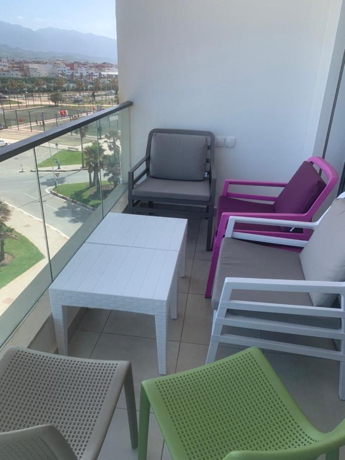 Beachfront High Standard Flat Martil Bagian luar foto